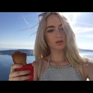 Meet your Posher, Rose